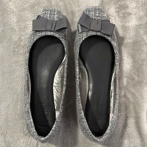 Banana Republic flats used woven fabric size 9